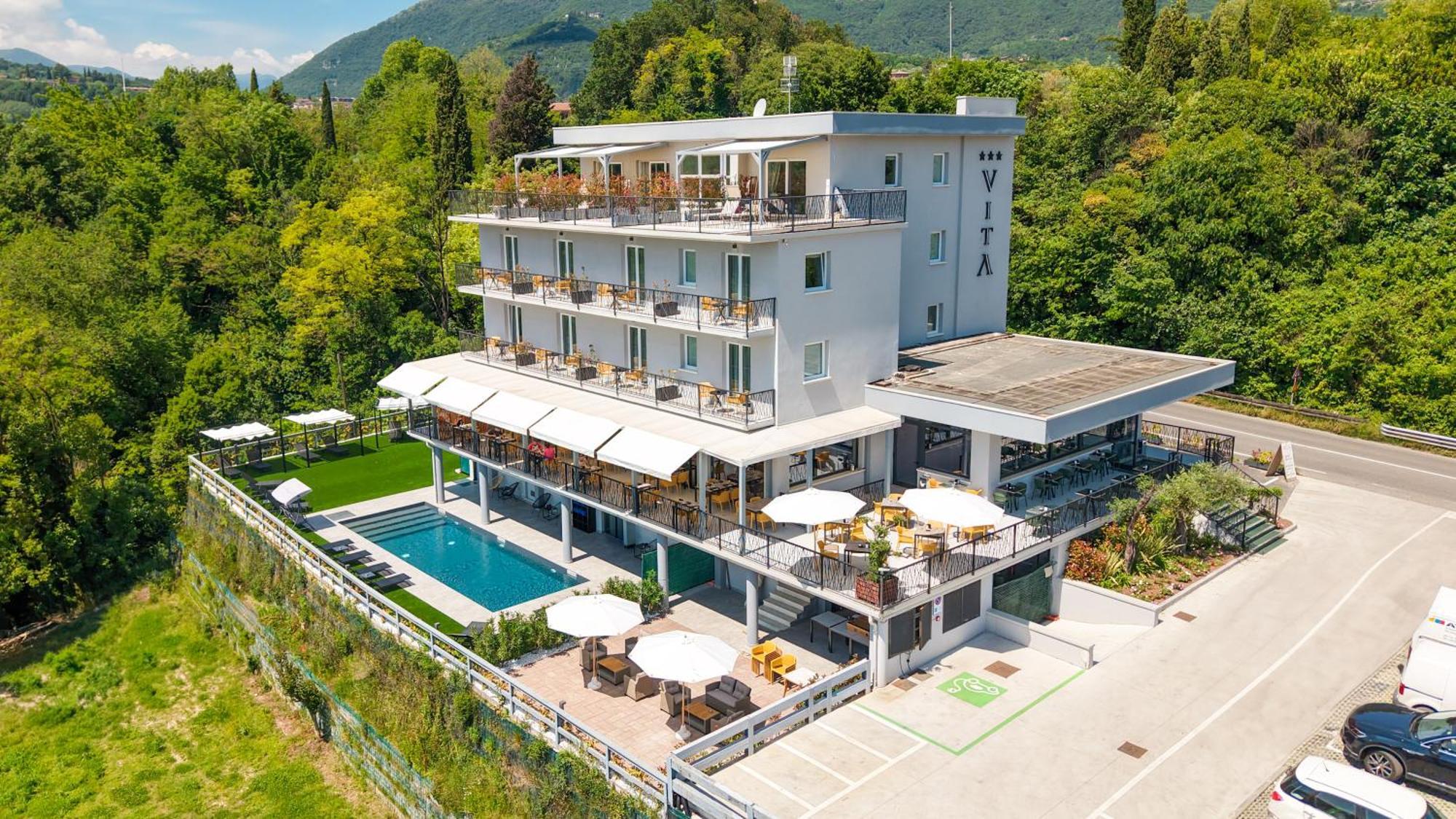 Hotel Vita Salò Zewnętrze zdjęcie